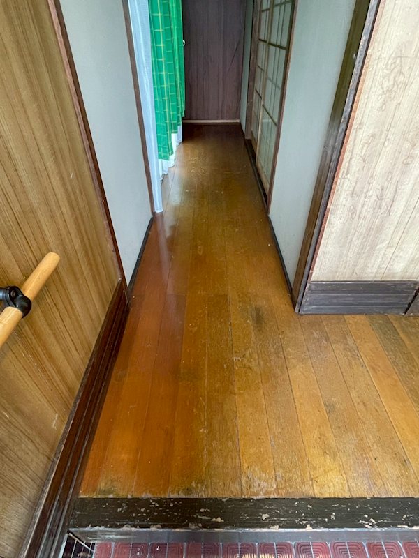 高見台3番貸家 玄関