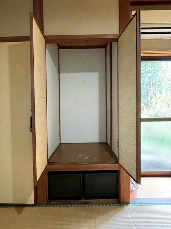 高見台3番貸家 収納