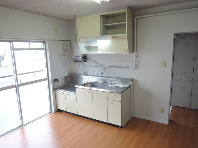 ヴィラナリー中間Ⅰ 5号棟 キッチン
