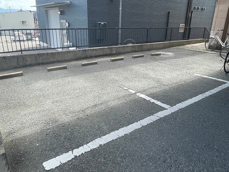 晴和ビル 駐車場