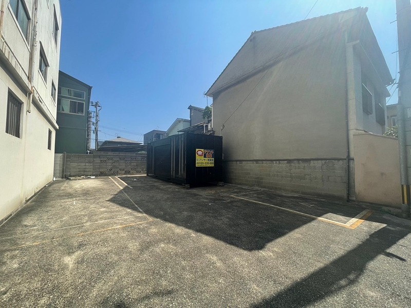 浅生二丁目貸倉庫付き駐車場 駐車場