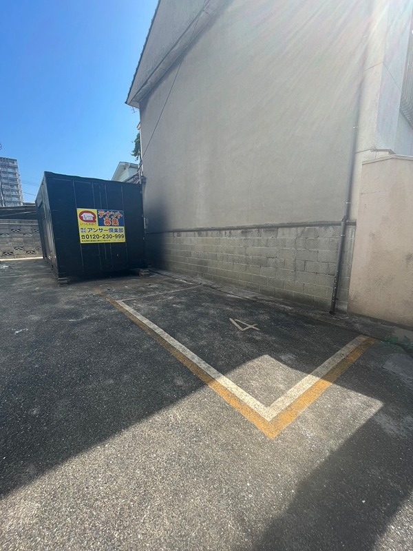 浅生二丁目貸倉庫付き駐車場 駐車場