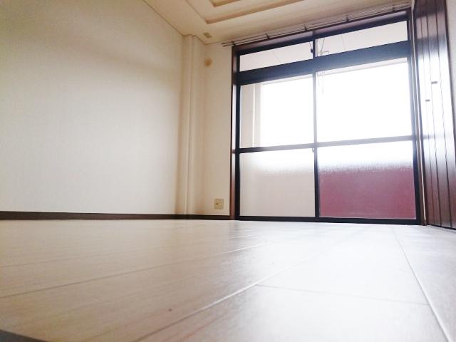 エトワール・ＨＡＮＤＡ壱番館 5.8帖左洋室