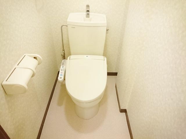 エトワール・ＨＡＮＤＡ壱番館 シャワー付トイレ
