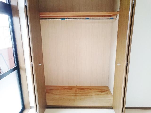 エトワール・ＨＡＮＤＡ壱番館 左洋室クローゼット