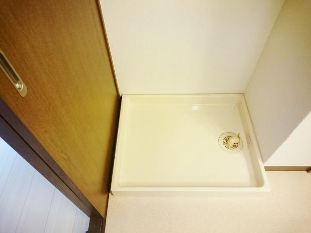 エトワール・ＨＡＮＤＡ壱番館 室内洗濯機置場