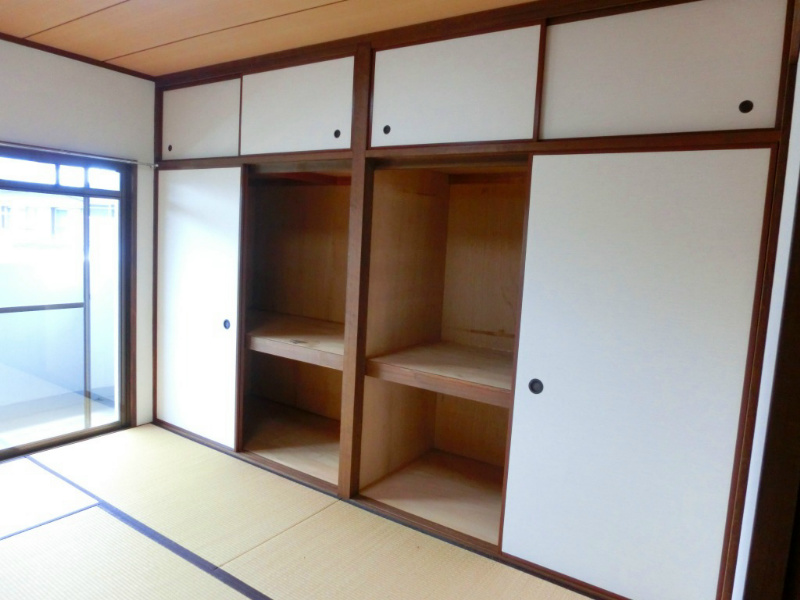 カメリアⅡ 押入