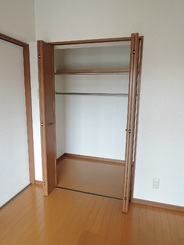 シャトーＫ葛原 収納