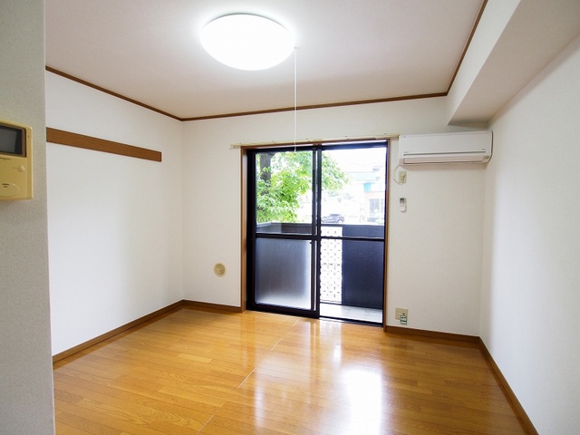 ステラ上の原Ⅱ リビング