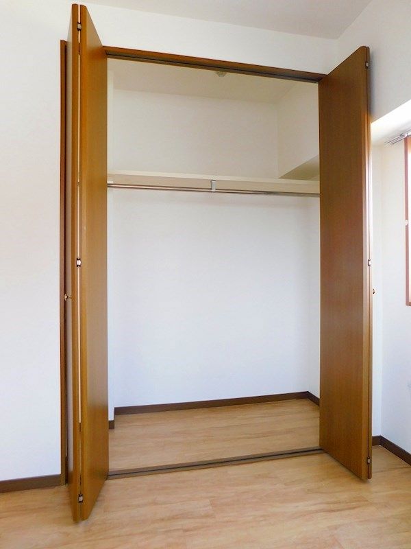デニエ守恒 収納