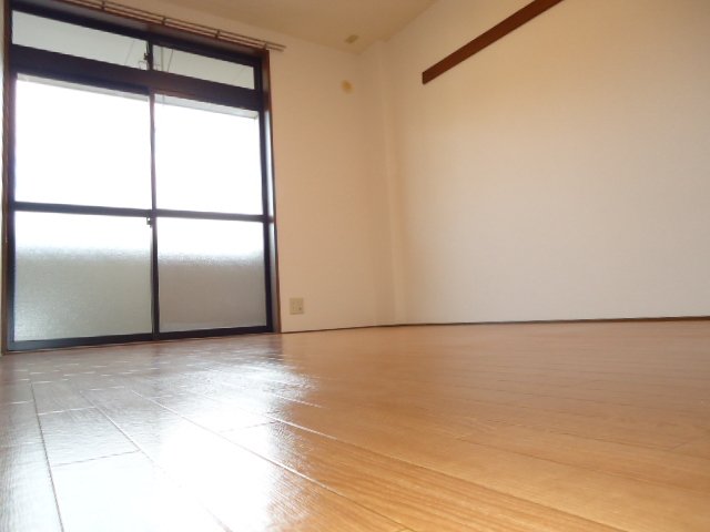 エトワール・ＨＡＮＤＡ壱番館 洋室