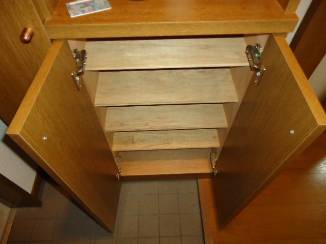 エトワール・ＨＡＮＤＡ壱番館 下駄箱