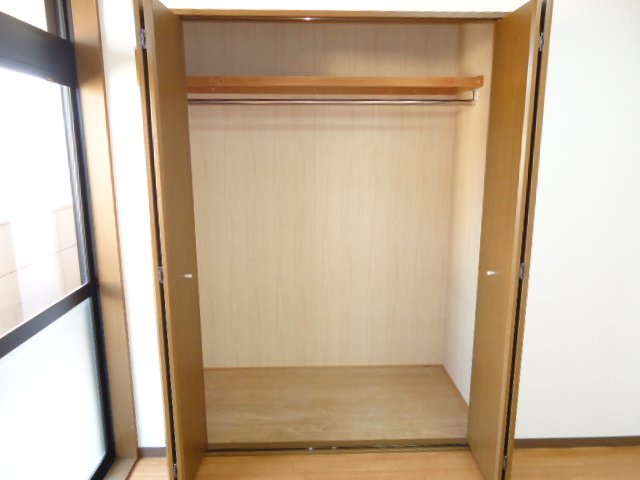 エトワール・ＨＡＮＤＡ壱番館 クローゼット