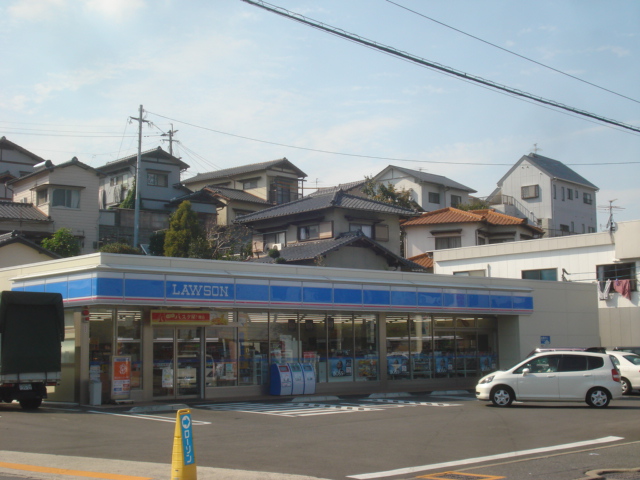 トップハイツ　ドイ ローソン則松店まで200ｍ