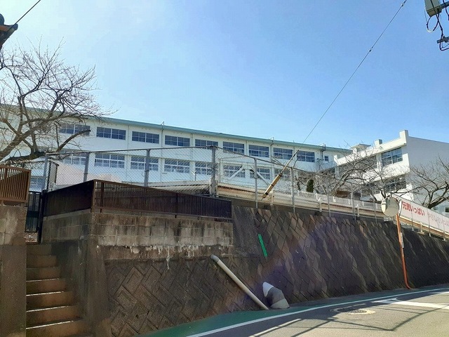 シャトー・熊谷 北九州市立　南丘小学校まで850m