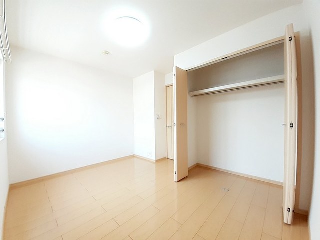 グリンデルハイム若園Ｃ 収納