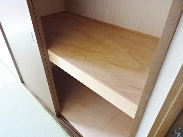 エトワール・ＨＡＮＤＡ壱番館 押入れ