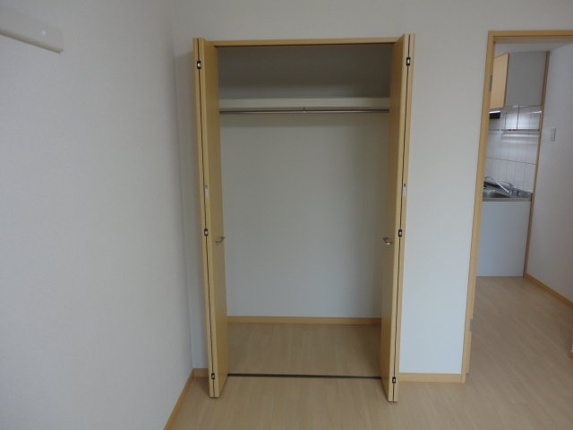 ＮＨ　サンハイム 収納