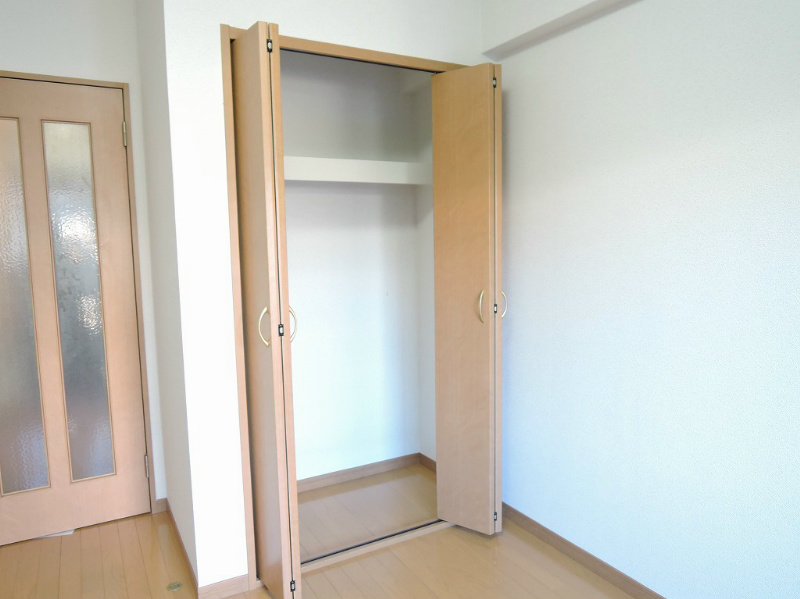 吉野町ワンルームマンション クローゼット