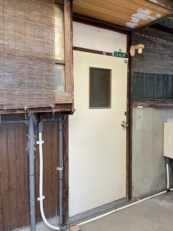 中尾二丁目6番長屋 玄関