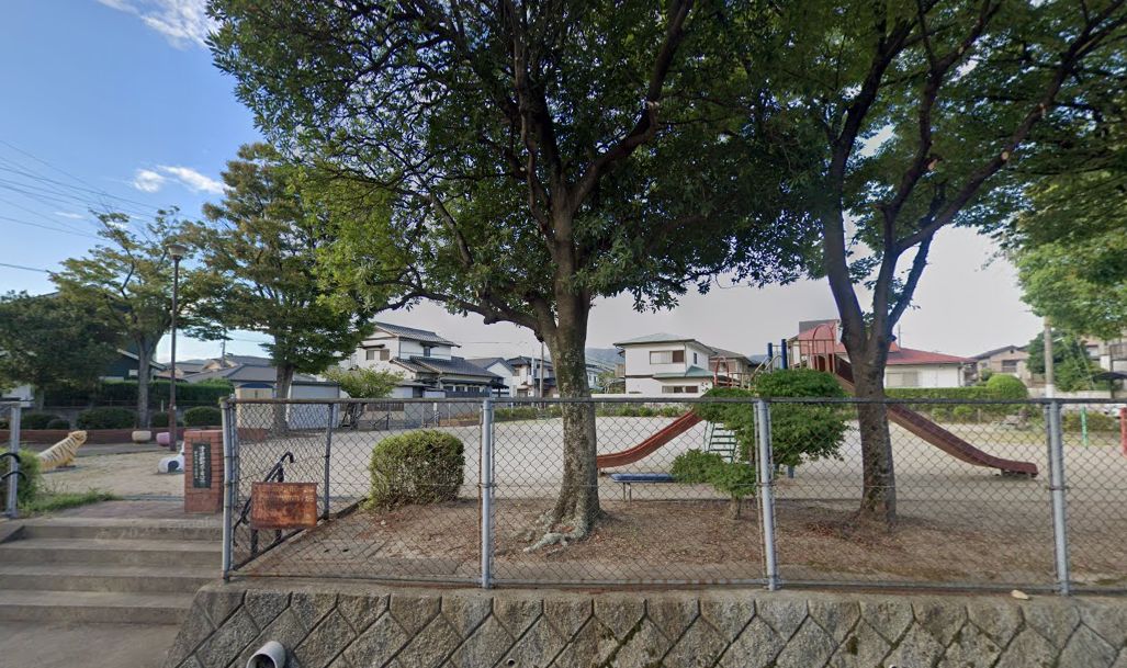 津田新町二丁目12番貸家 津田新町二丁目公園