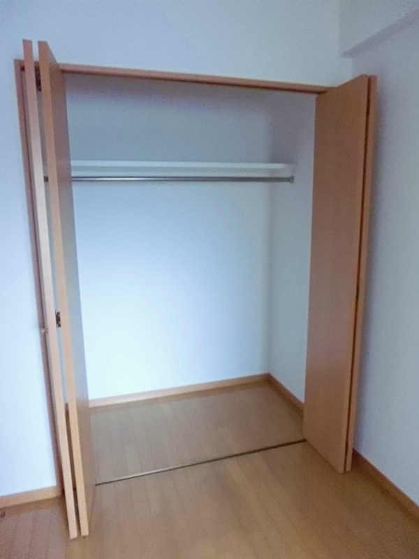 ニューシティアパートメンツ南小倉Ⅱ 収納