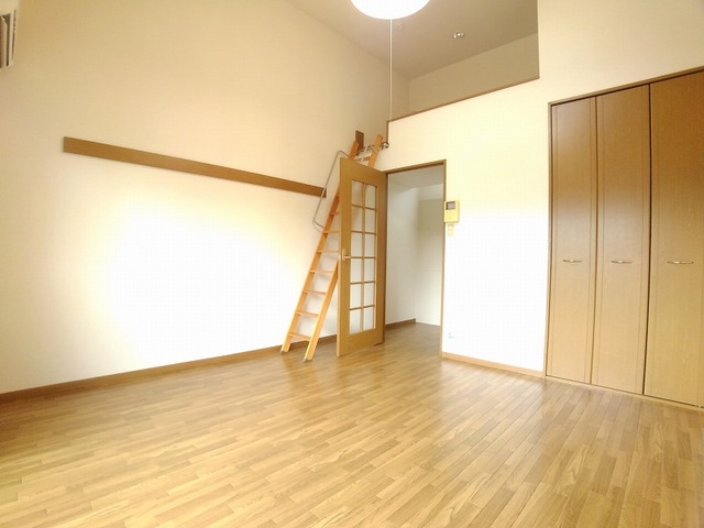 メゾン上の原 リビング
