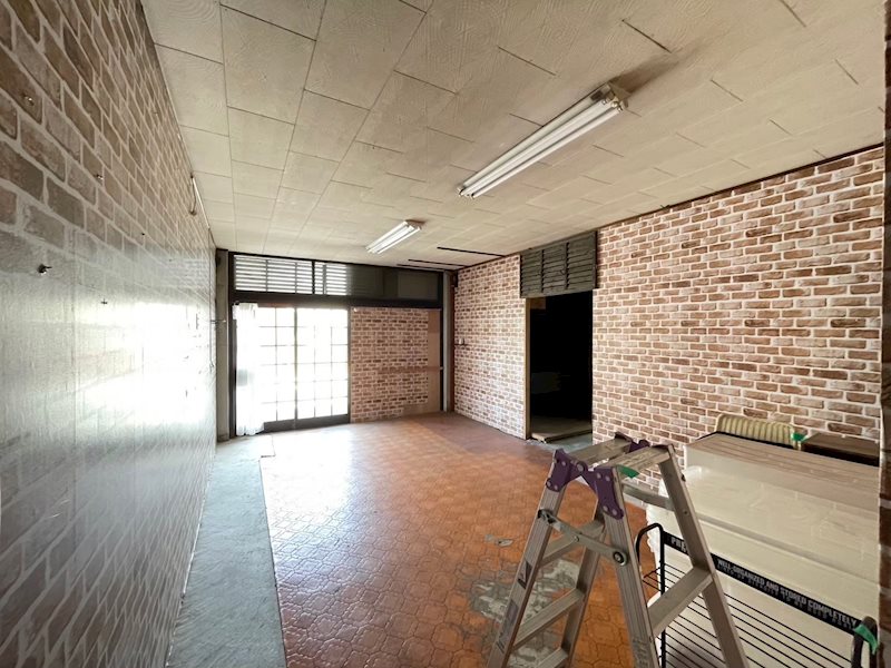 荒生田三丁目３番店舗付き住居 1階店舗