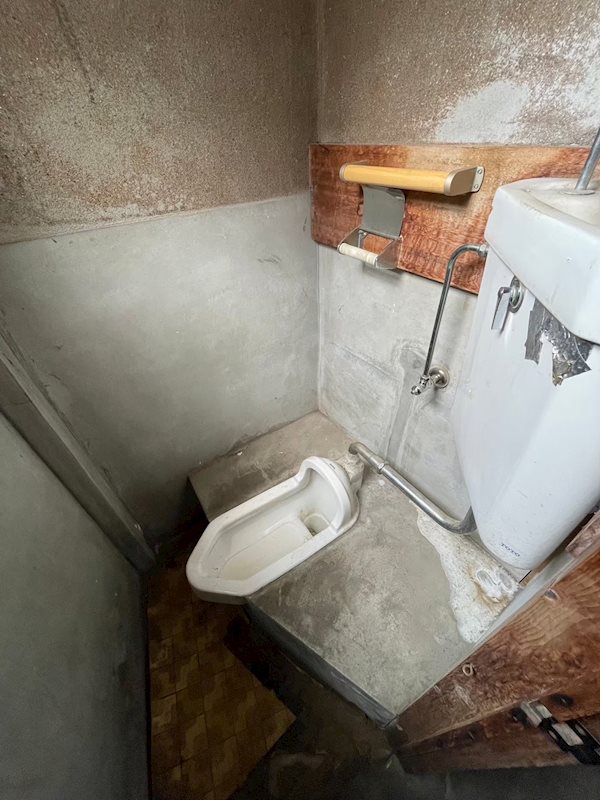 荒生田三丁目３番店舗付き住居 1階店舗