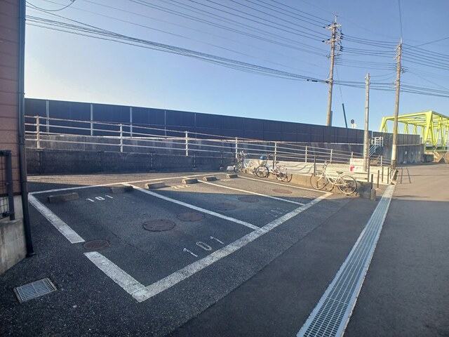 エル・シャルマンⅡ 駐車場