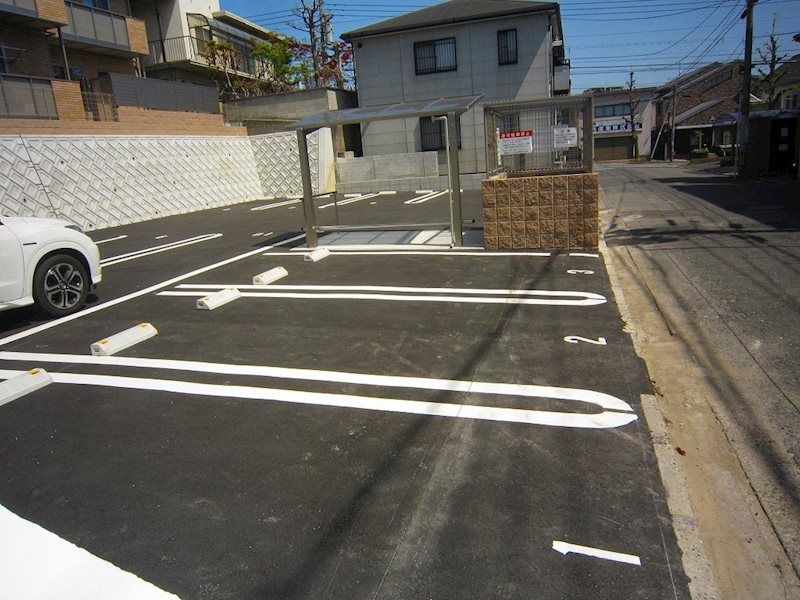 Chime境川 駐車場