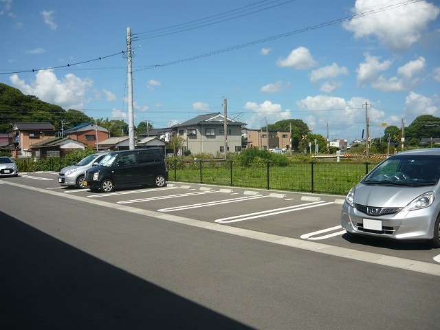 フィールド　Ｍ 駐車場