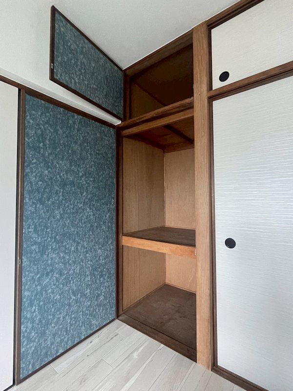 大里東マンション 収納
