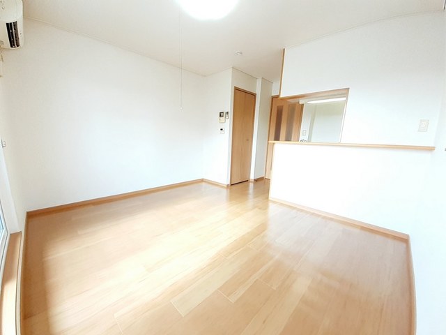 プリムローズ徳力新町Ａ リビング