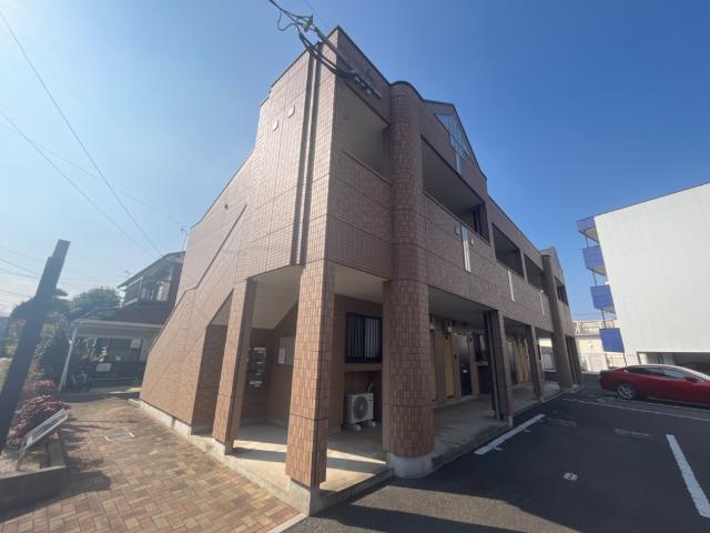 COUNTORY HOUSE YOSHIHO 外観写真（昼）