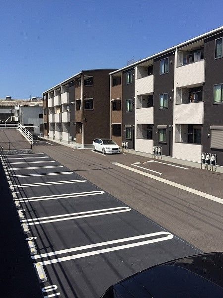 エクスクルーシブⅡ 駐車場