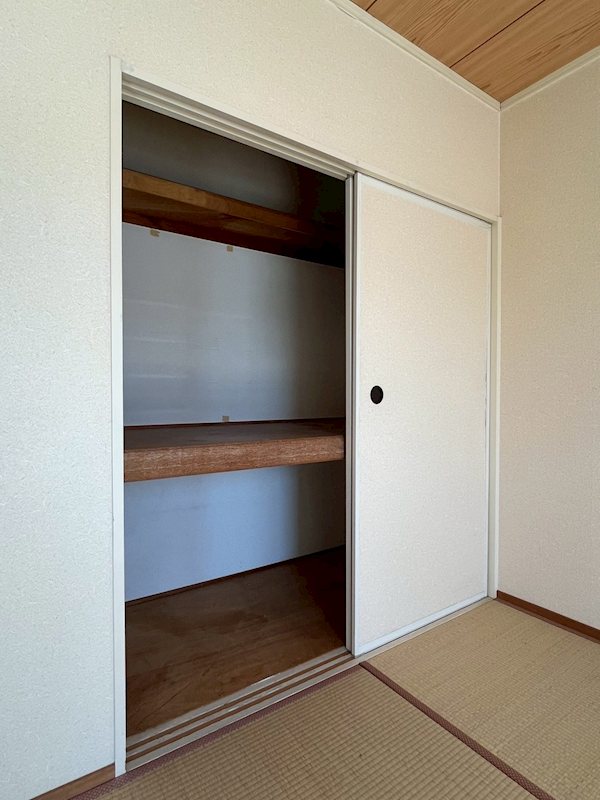 ハイツトノヤシキ1 収納
