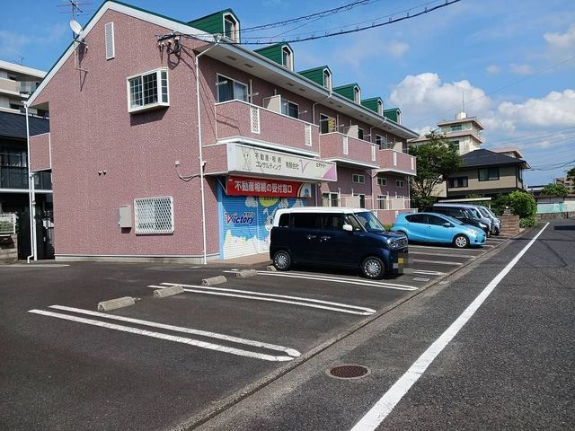 レグルスＮａｎａ 駐車場