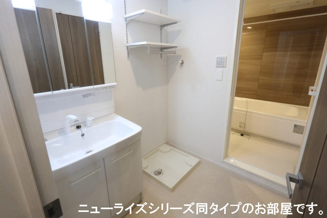 ロータス　スクエアＢ 洗面所
