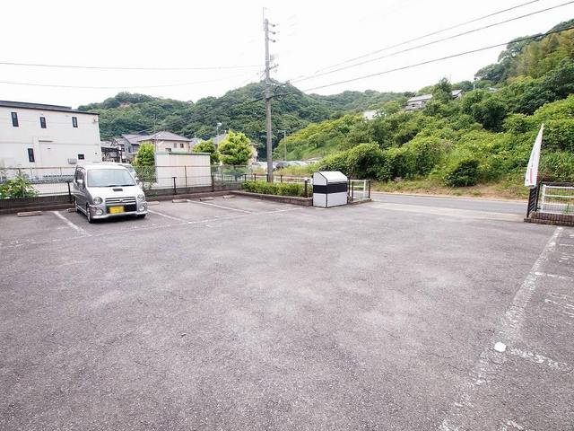 メゾン・ど・Ｍ－Ｂ 駐車場