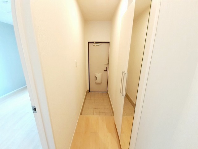ホワイトハウス弐番館 玄関
