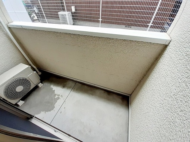 ホワイトハウス弐番館 ベランダ