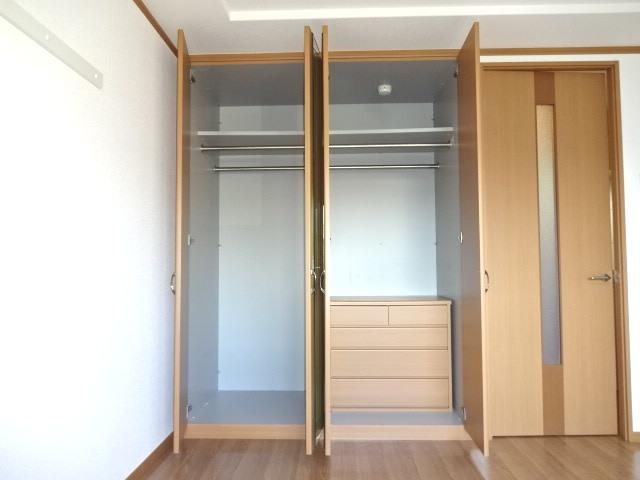 シェレン・バウム・Ｆ クローゼット