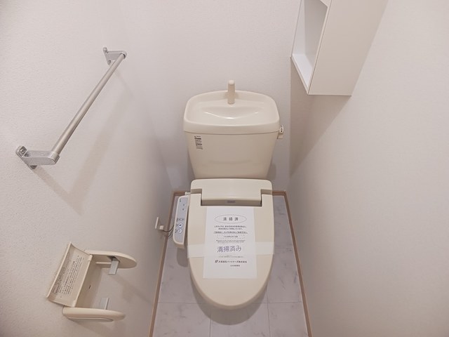 サン　ガーデン戸畑 トイレ