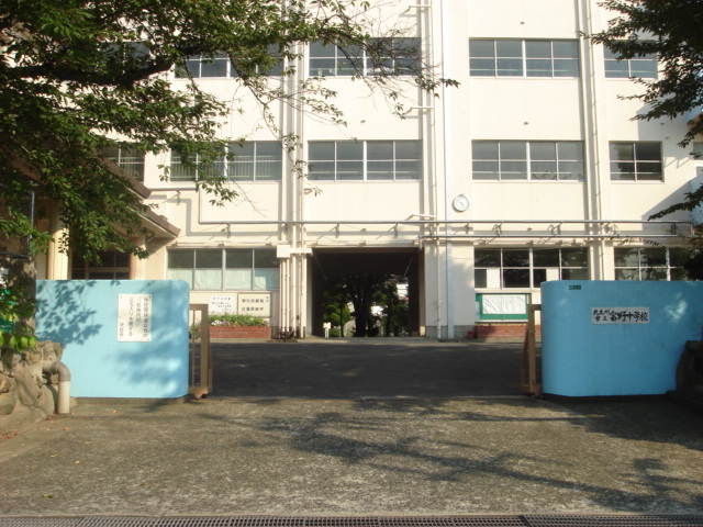ホームメイト寿限無 北九州市立富野中学校まで529ｍ