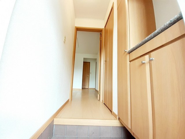 ソレイユ元町Ａ 玄関