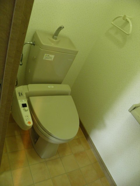 ウインズ三萩野 トイレ