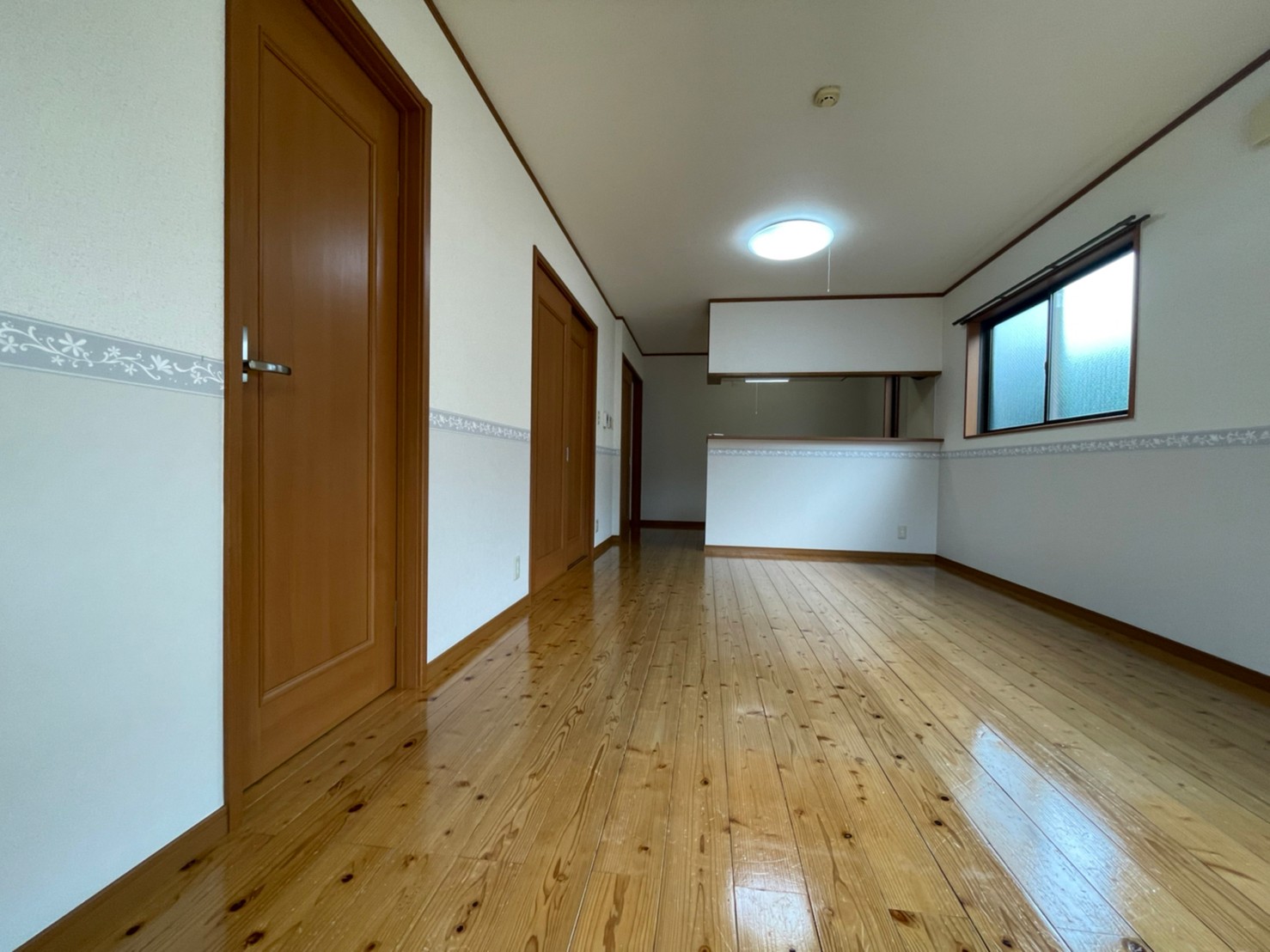 プチメゾン茶屋町Ⅰ リビング