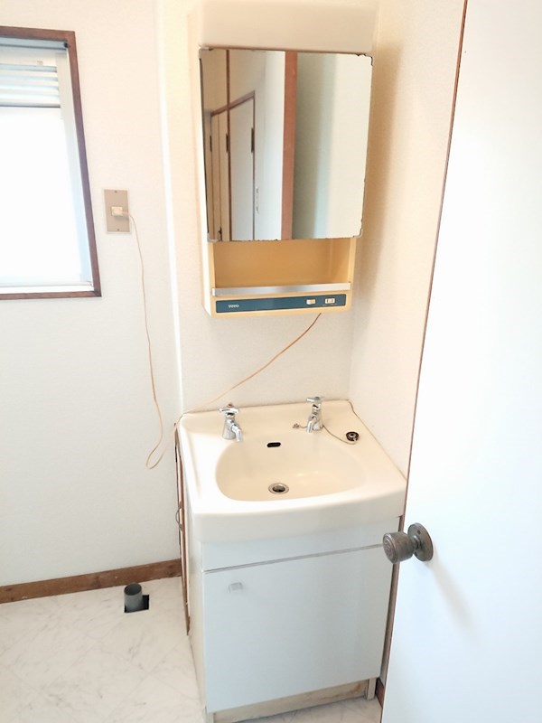 エメラルドマンション陣原D棟 洗面所