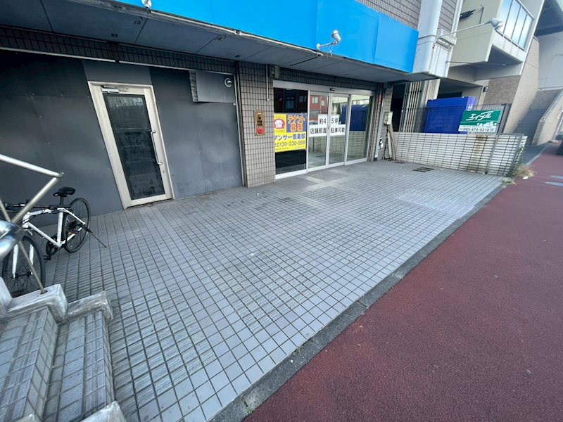 クロスロード清水 駐車場